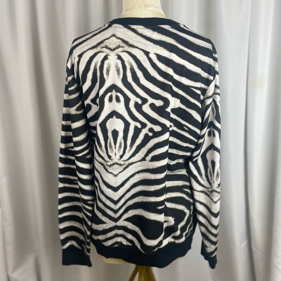 Adidas Women's Zebra Print Pullover Sweater - Size XL - Picture 8 of 10